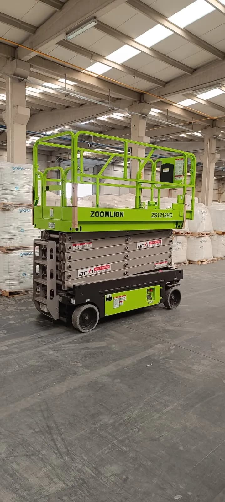 Manlift Kiralama Fiyatları 2025 - Güncel Fiyat Listesi